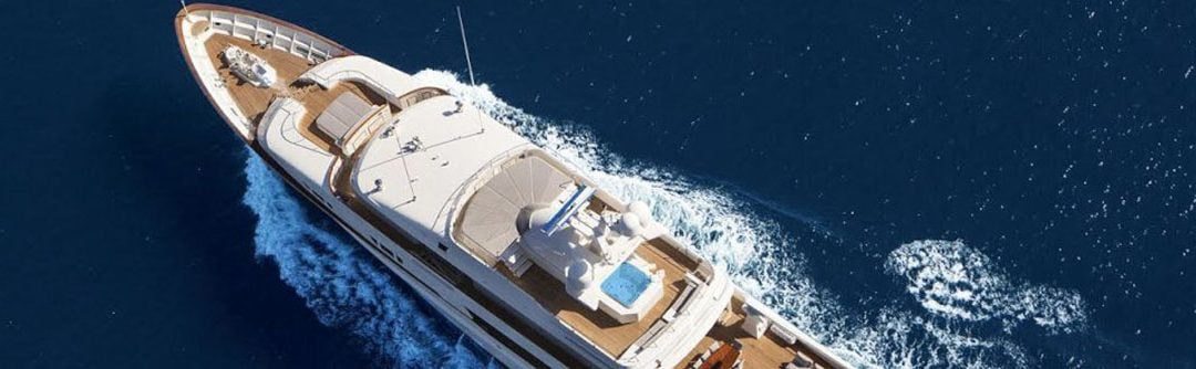 5 Reasons A Chartered Yacht Is The Perfect Venue