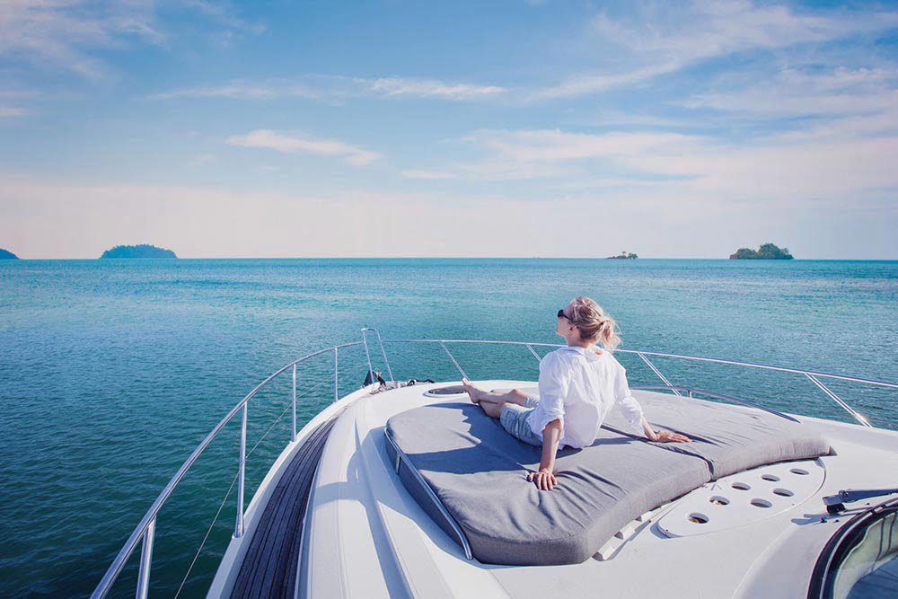 7 Essential Things to Know Before Chartering a Yacht