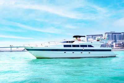 Cozmo 88FT with Jacuzzi